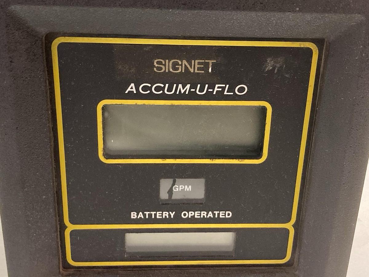 Used Georg Fischer Signet,P58640,Accum-U-Flo Liquid Flow Totalizer and Meter