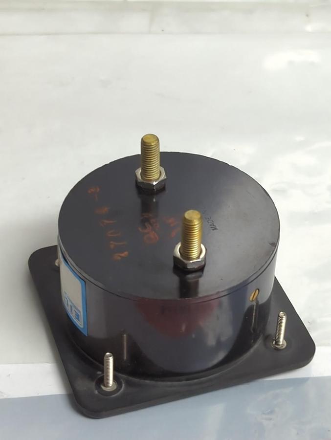 Used SIMPSONFS 5AAC,PRESSURE GAUGE 0-600 AC AMPRERES PRE-OWNED