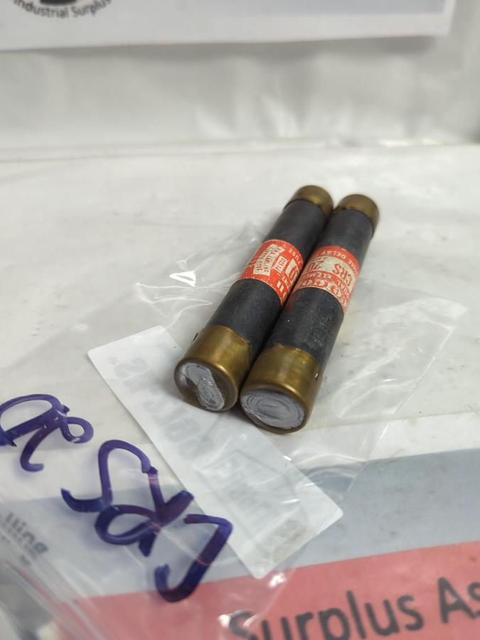 Used ECON,CRS-20,TIME-DELAY 20 AMP FUSE LOT OF 2 PRE-OWNED