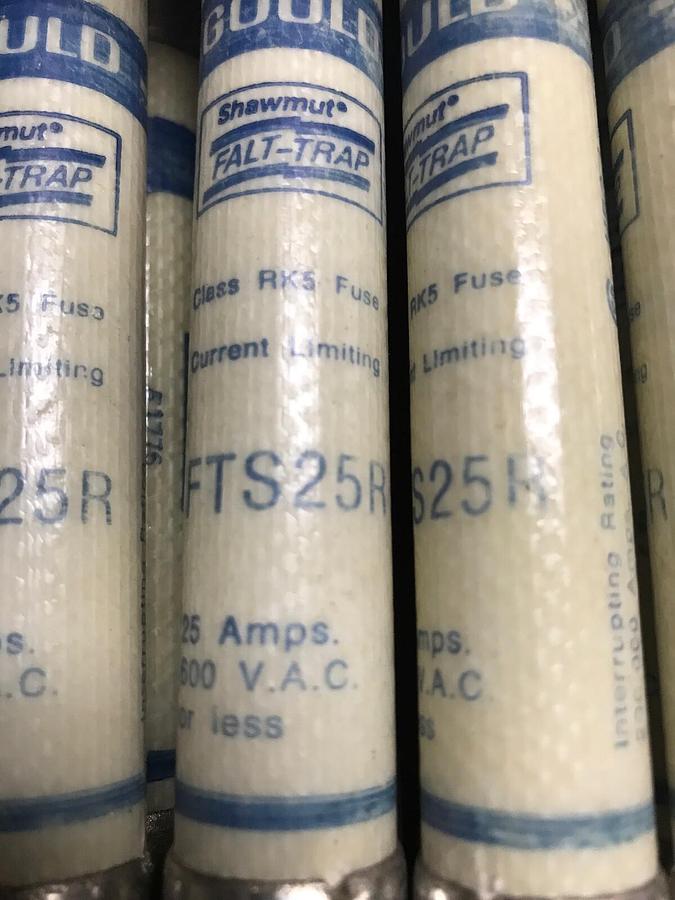 Gould Shawmut,FTS25R,Falt-Trap Fuses Box of 10