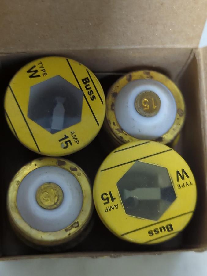 BUSSMANN,W-15,FAST ACTING SCREW-IN 15 AMP FUSES BOX OF 4 PCS NOS
