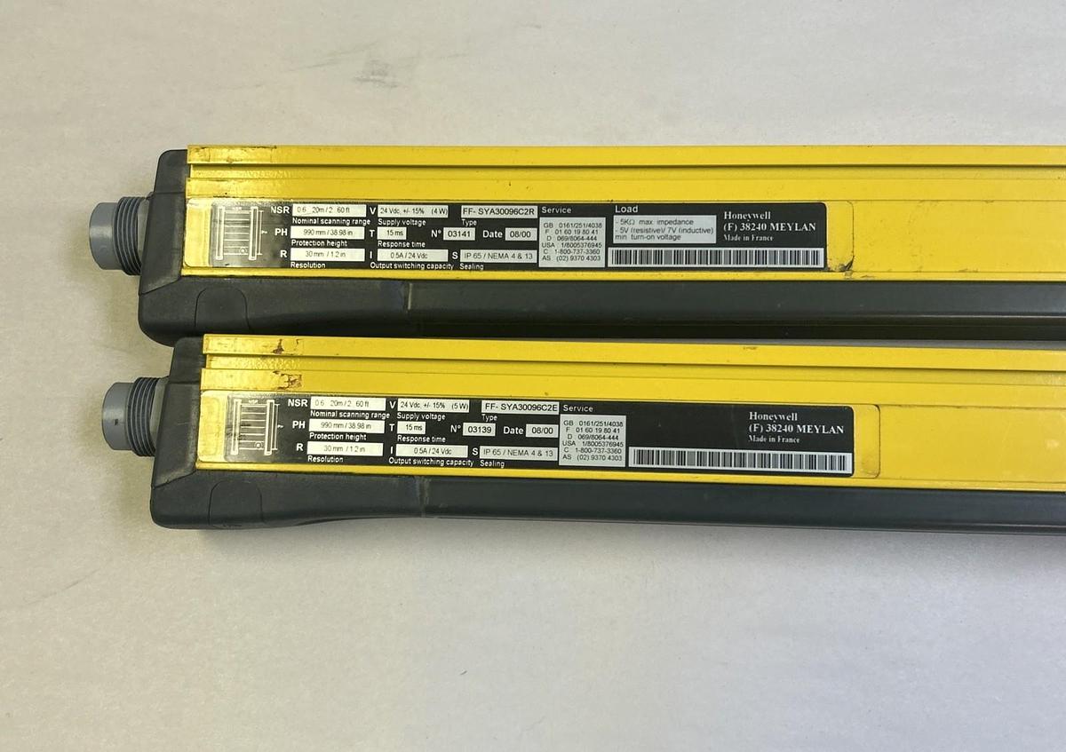 Used HONEYWELL,FF-SYA30096C2R / FF-SYA300096C2E,LIGHT CURTAIN SET