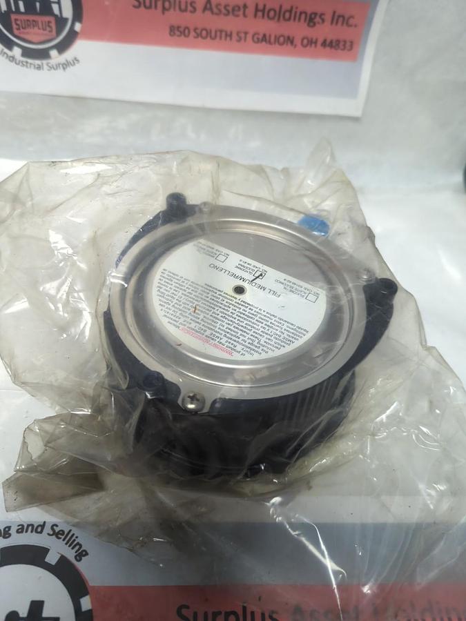 US GAUGE,0-200PSI,GAUGE 4-1/2 IN FACE 1/2 IN NPT BOTTOM CONNECTION NOS