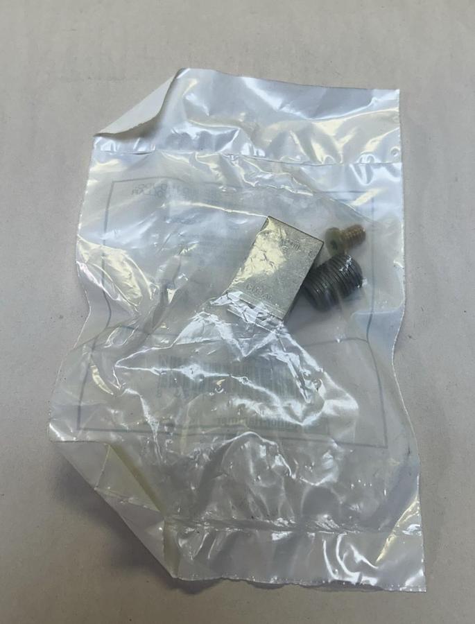 Used CUTLER-HAMMER,176C446G01,TERMINAL LUG NOS