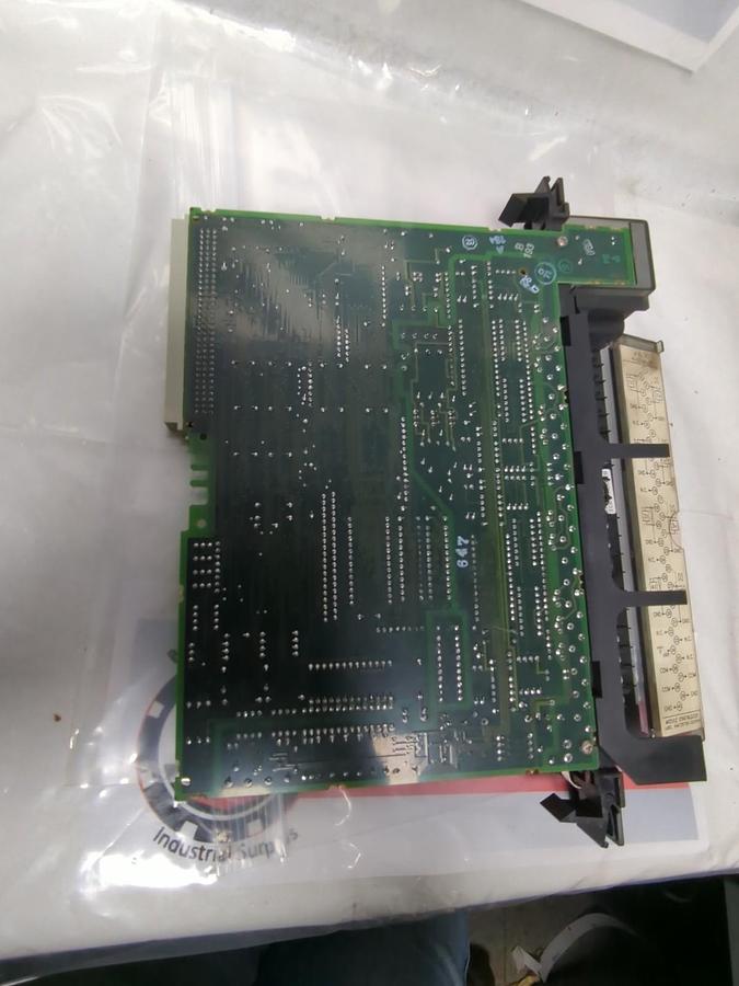 Used GE FANUC,44A729581-001 R04/4,OUTPUT MODULE PRE-OWNED