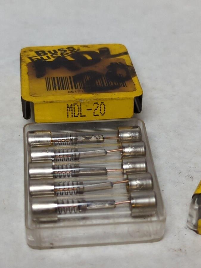 COOPER BUSSMANN,MDL-20,CARTRIDGE FUSE 20 AMP LOT OF 10 NOS