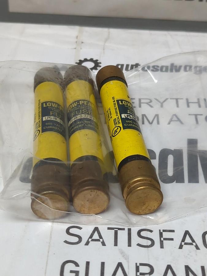 COOPER BUSSMANN,LPS-RK-3-2/10,LOW PEAK 3-2/10 AMP FUSES LOT OF 3