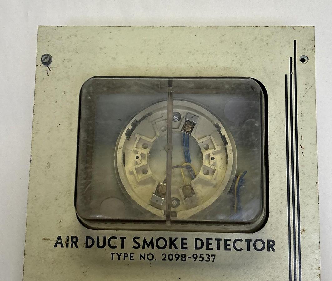 Used SIMPLEX,2098-9537,AIR DUCT SMOKE DETECTOR