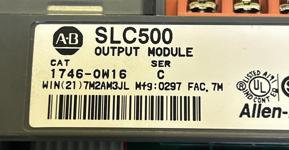 Used ALLEN BRADLEY,1746-OW16,SER C SLC500 OUTPUT MODULE