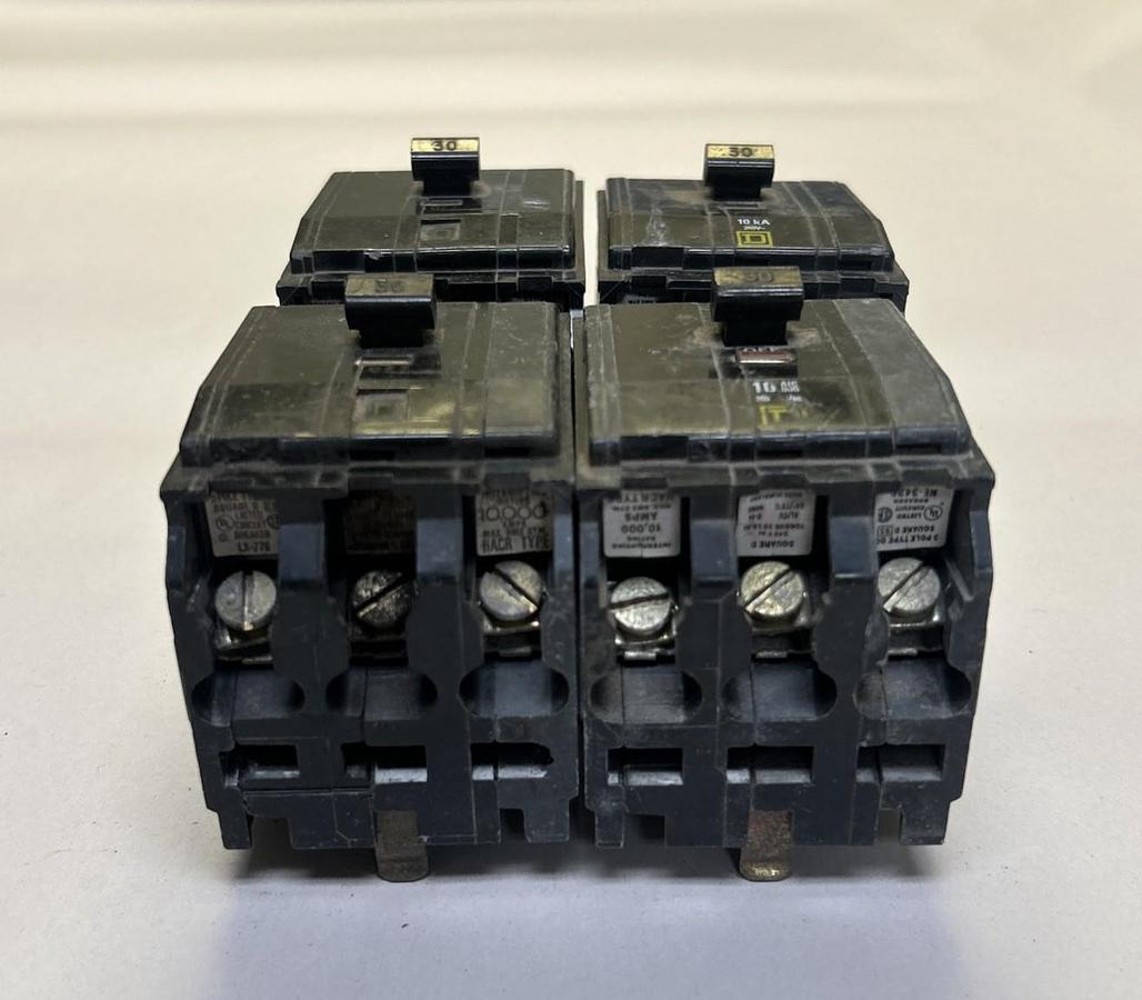 Used SQUARE D,HACR230,CIRCUIT BREAKER 30A 120/240V 3P LOT OF 4