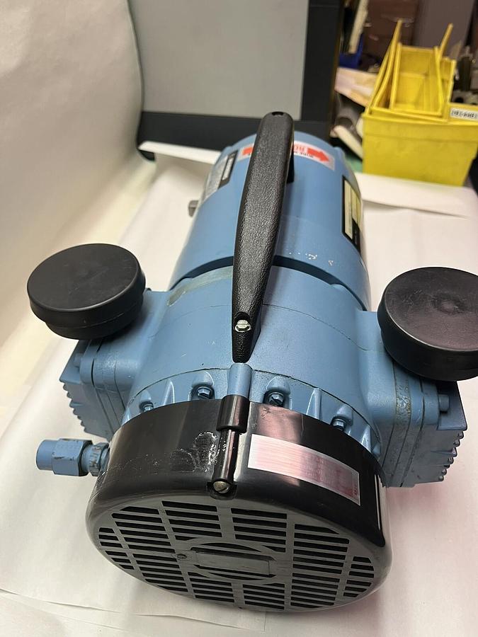 Used THOMAS,GH-505B,AIR COMPRESSOR 1/2HP 3PH 50PSIG