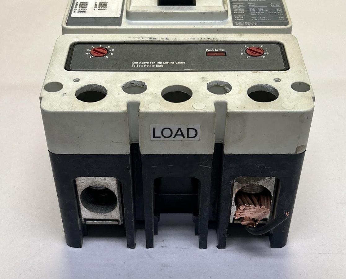 Used CUTLER HAMMER,HM2P400X5W,CIRCUIT BREAKER 400A 600V 2P