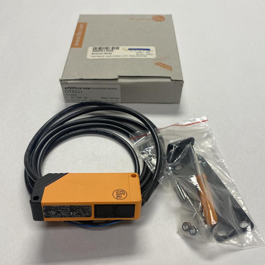 Used EFECTOR,IFM OTT-FPKG OT5001,DIFFUSE REFLECTION SENSOR NEW
