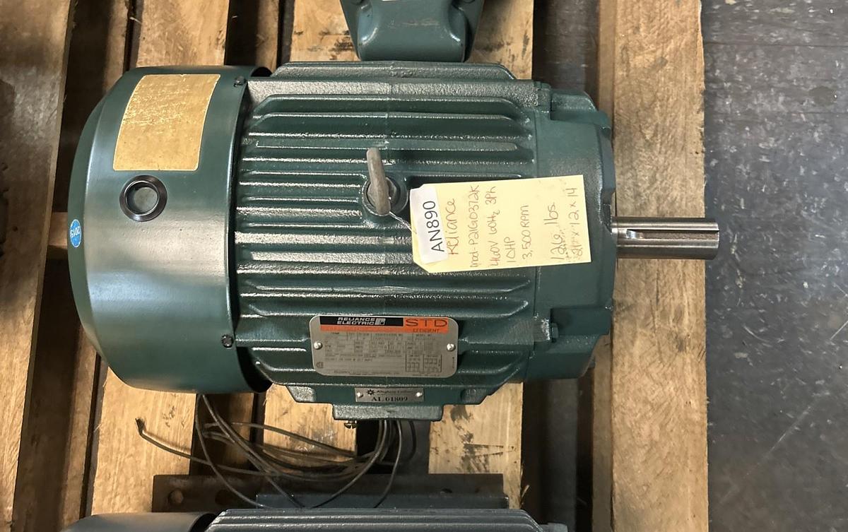 Used RELIANCE,P21G0372K,AC MOTOR 10HP 3500RPM 230/460V 3PH 215T FRAME