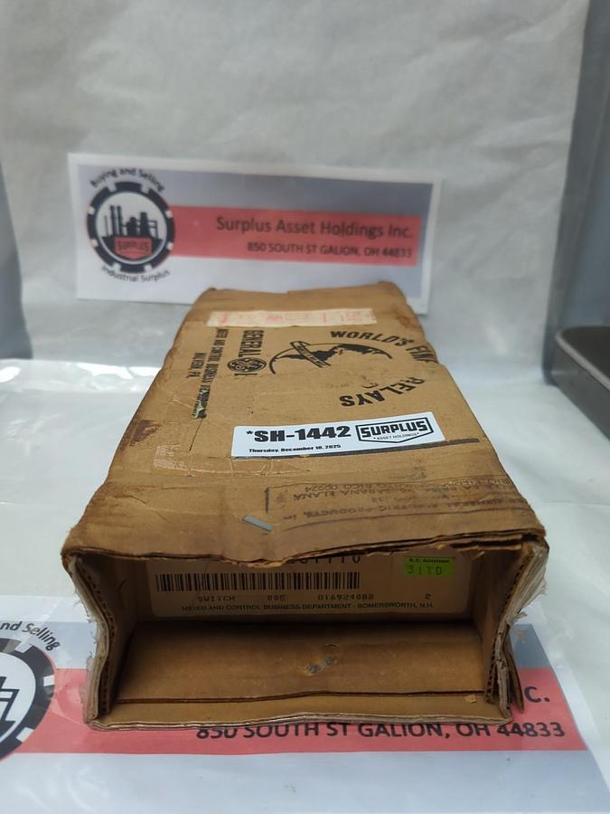 GE,SB1 DC331SSM2P,CONTROL/SELECTOR SWITCH NOS