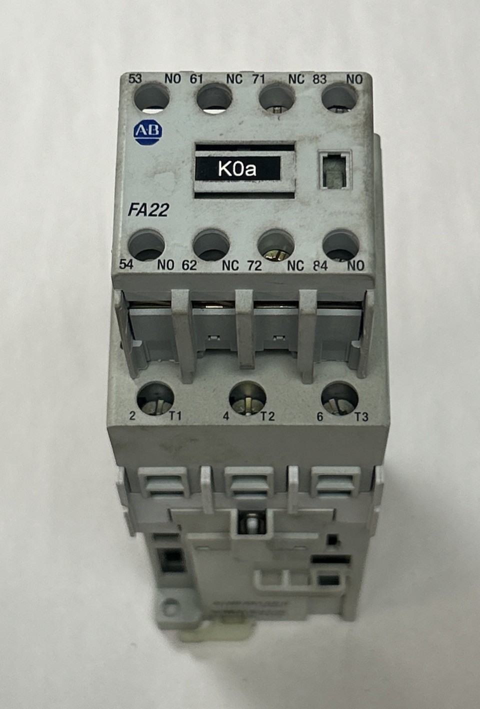 Used ALLEN BRADLEY,100-C43ZQ00,CONTACTOR 24VDC COIL