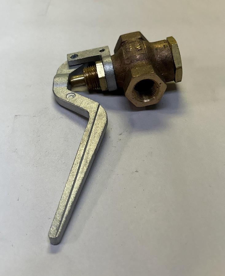 UNBRANDED,400WOG,CHECK VALVE 1/2INCH NOS