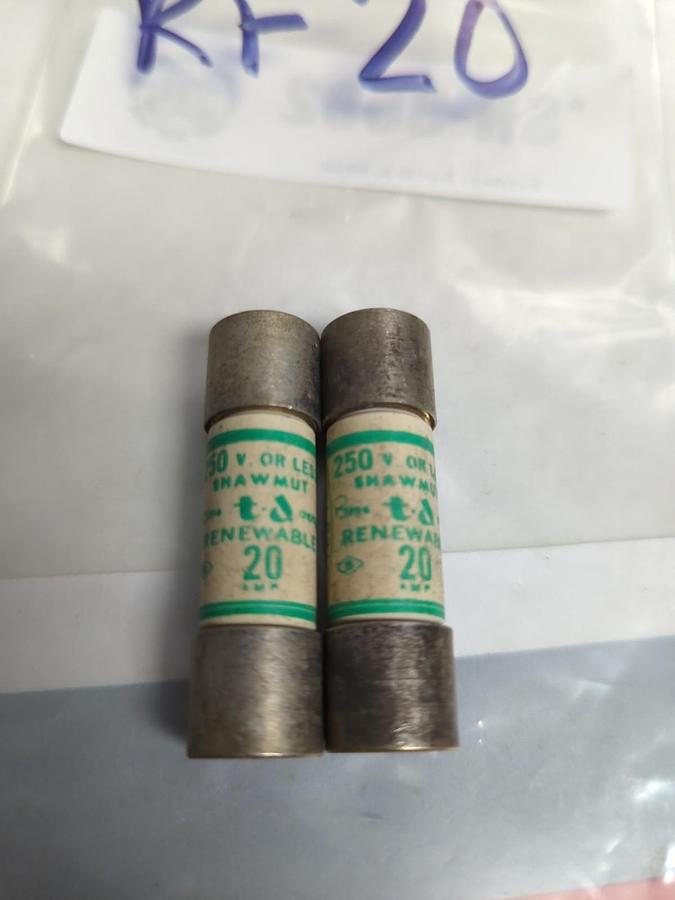 GOULD SHAWMUT,RF-20,RENEWABLE 20 AMP FUSE LOT OF 2 PRE-OWNED