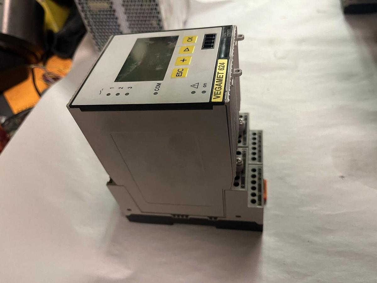 Used VEGA,MET624.XXX,VEGAMET 624 VEGA 77761