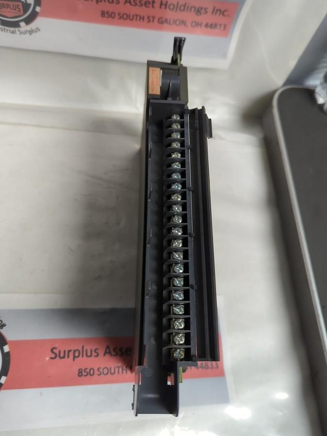 Used ALLEN BRADLEY,1771-IAD B,INPUT MODULE 120V AC/DC PRE-OWNED