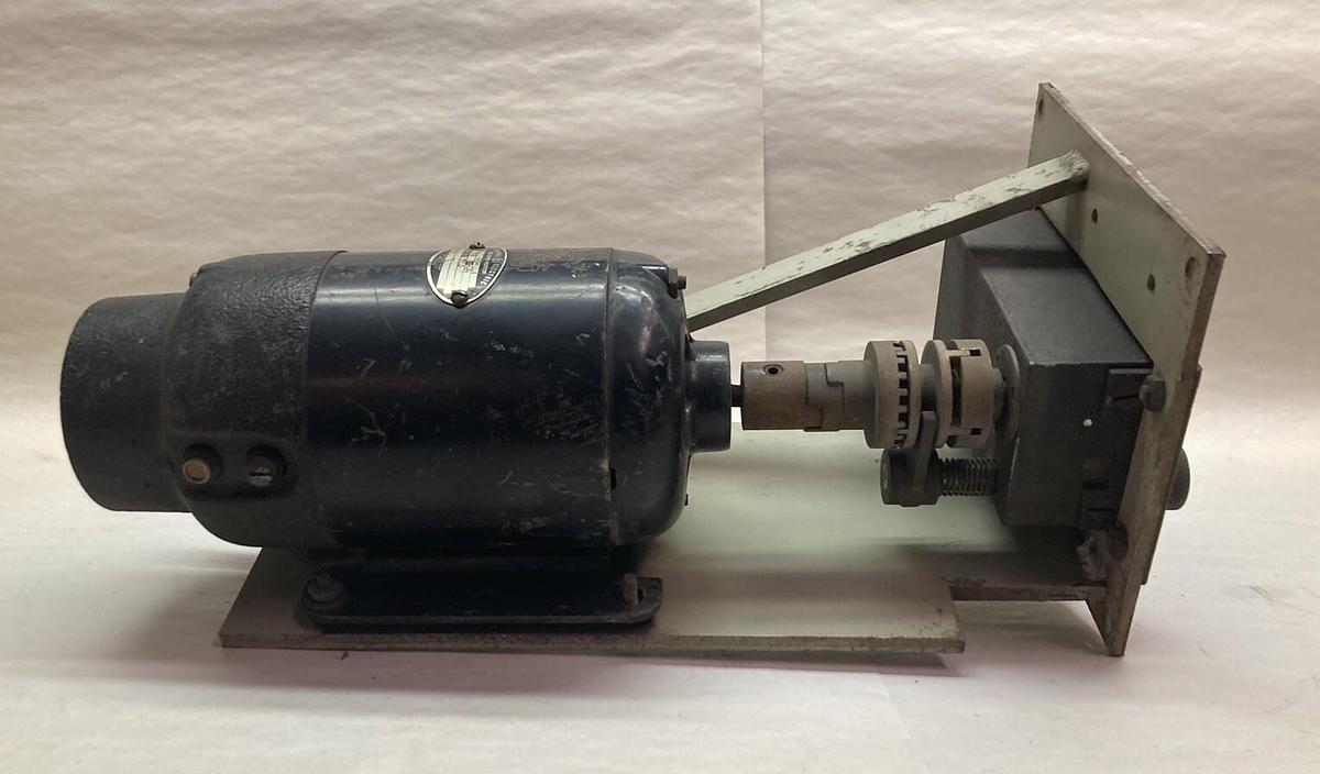 Used General Electric,2JDA66PA10A,Selsyn Motor 115V 60 Cycles 1200rpm w/set-up