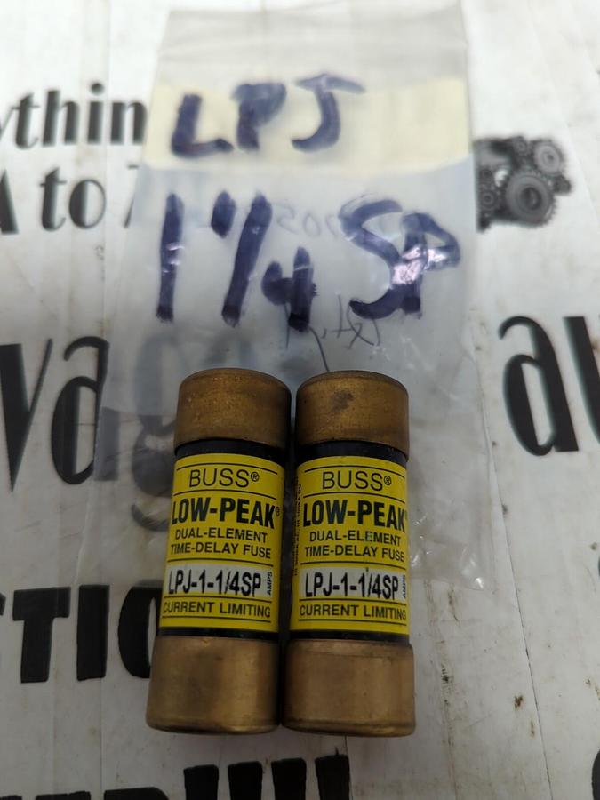 COOPER BUSSMANN,LPJ 1-1/4SP,LOW-PEAK 1-1/4 AMP FUSES LOT OF 2 NOS