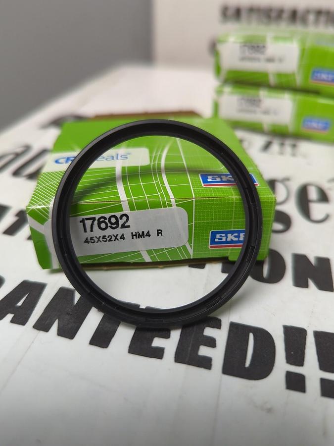 SKF,17692,OIL SEALS 45MM X 52MM X 4MM LOT OF 5 NOS