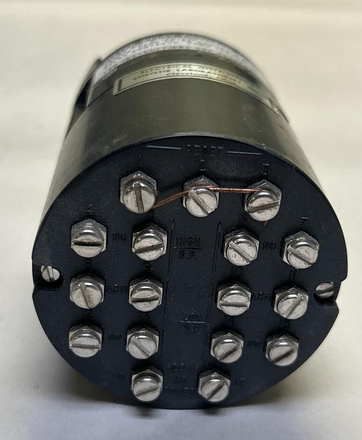 Used GENERAL ELECTRIC,D-1255K16,METER RELAY CONTROL UNIT