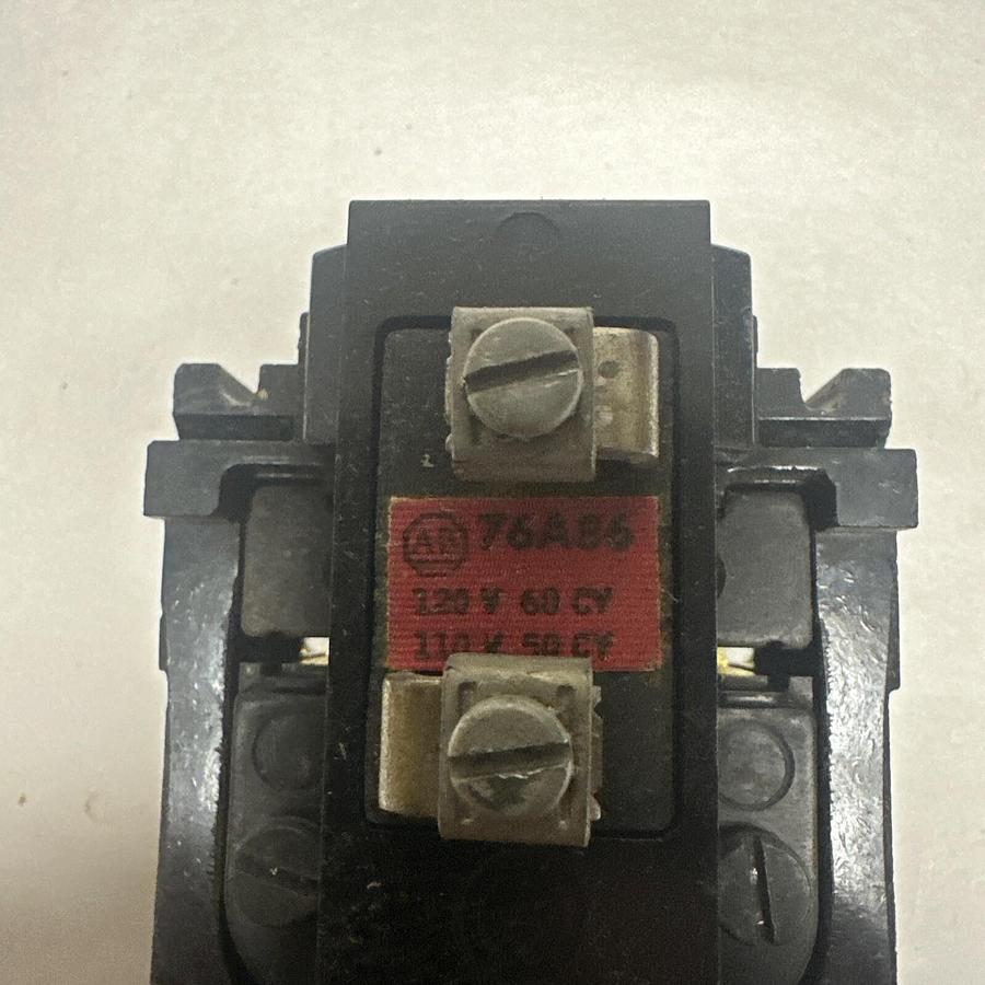 Used Allen-Bradley,700-BR400A1,Control Relay (G089)