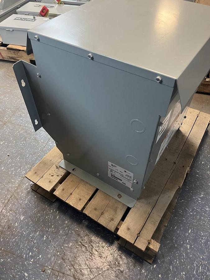 HPS SENTINEL G,SG3A0015KB,TRANSFORMER 15kVA 3PH HV 480V LV 208Y/120V