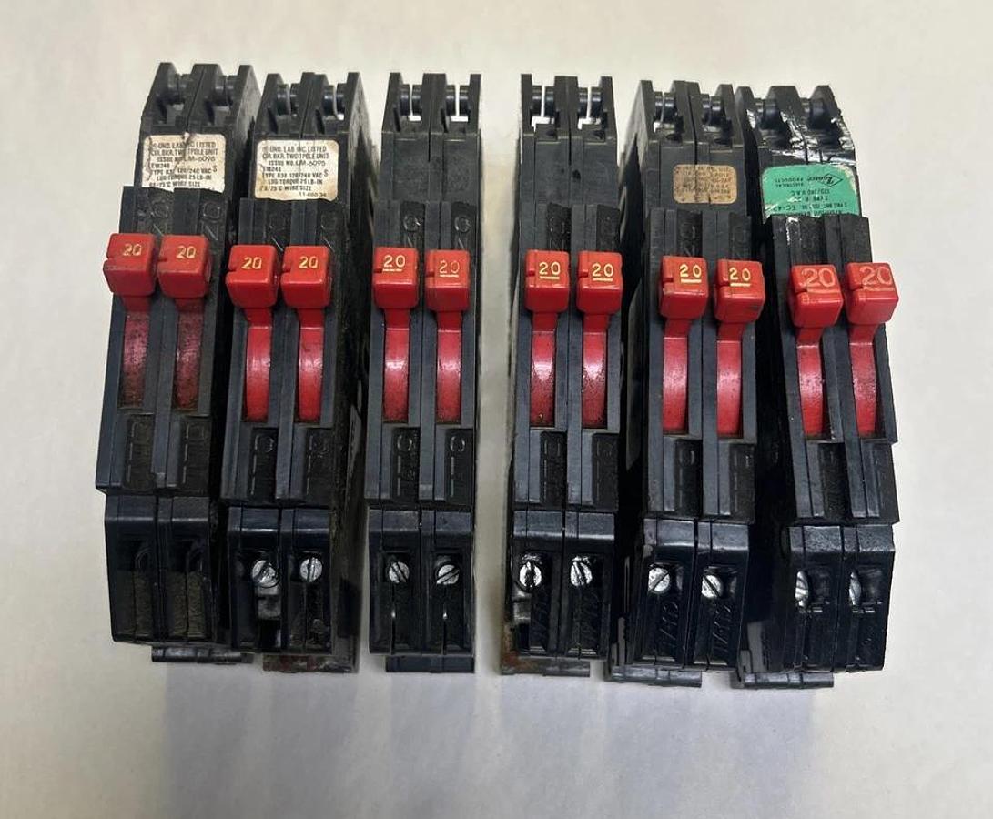 Used ZINSO CHALLENGER SYLVANIA,R-38,TANDEM CIRCUIT BREAKER 20A 120/240V 2P LOT OF 6