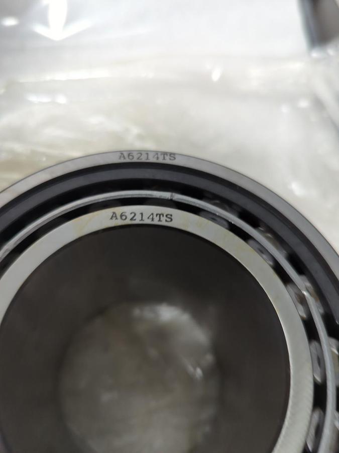 SHUSTER,A6214TS,ROLLER BEARING 2-3/4 INCH BORE NOS