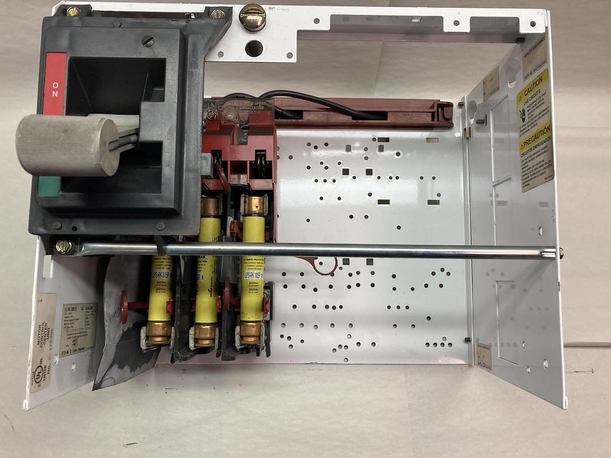 Used Cutler Hammer,30 Amps,12 INCH MCC Disconnect Feeder Bucket 480V