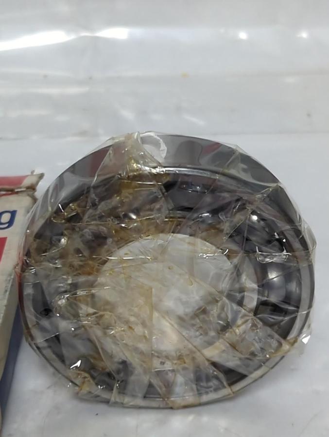 NEW DEPARTURE,3207,BALL BEARING NOS