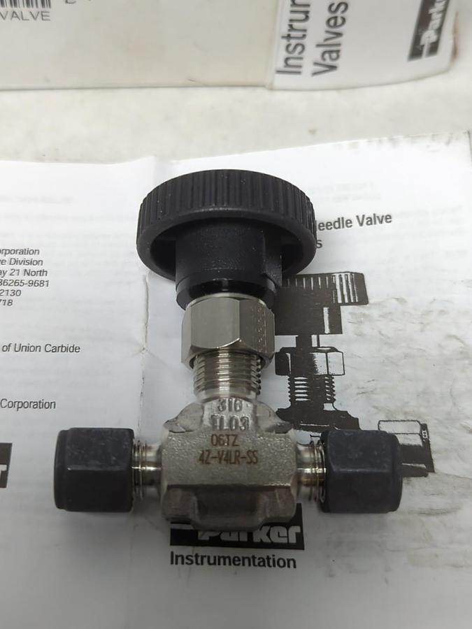 PARKER,4Z-V4LR-SS,STAINLESS STEEL NEEDLE VALVE NOS