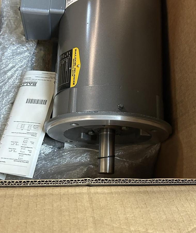 BALDOR,4107652979,MOTOR 5HP 380V 1440RPM 3PH 184TC FRAME NEW