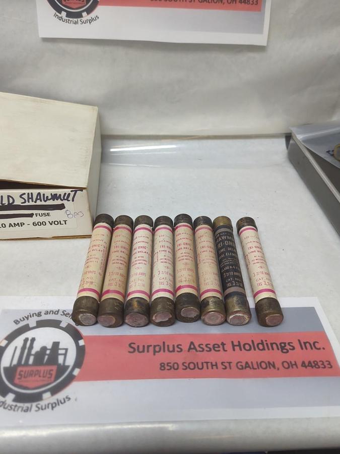 Used GOULD SHAWMUT,TRS-3-2/10,TR-ONIC 3-2/10 AMP FUSE LOT OF 8 PRE-OWNED