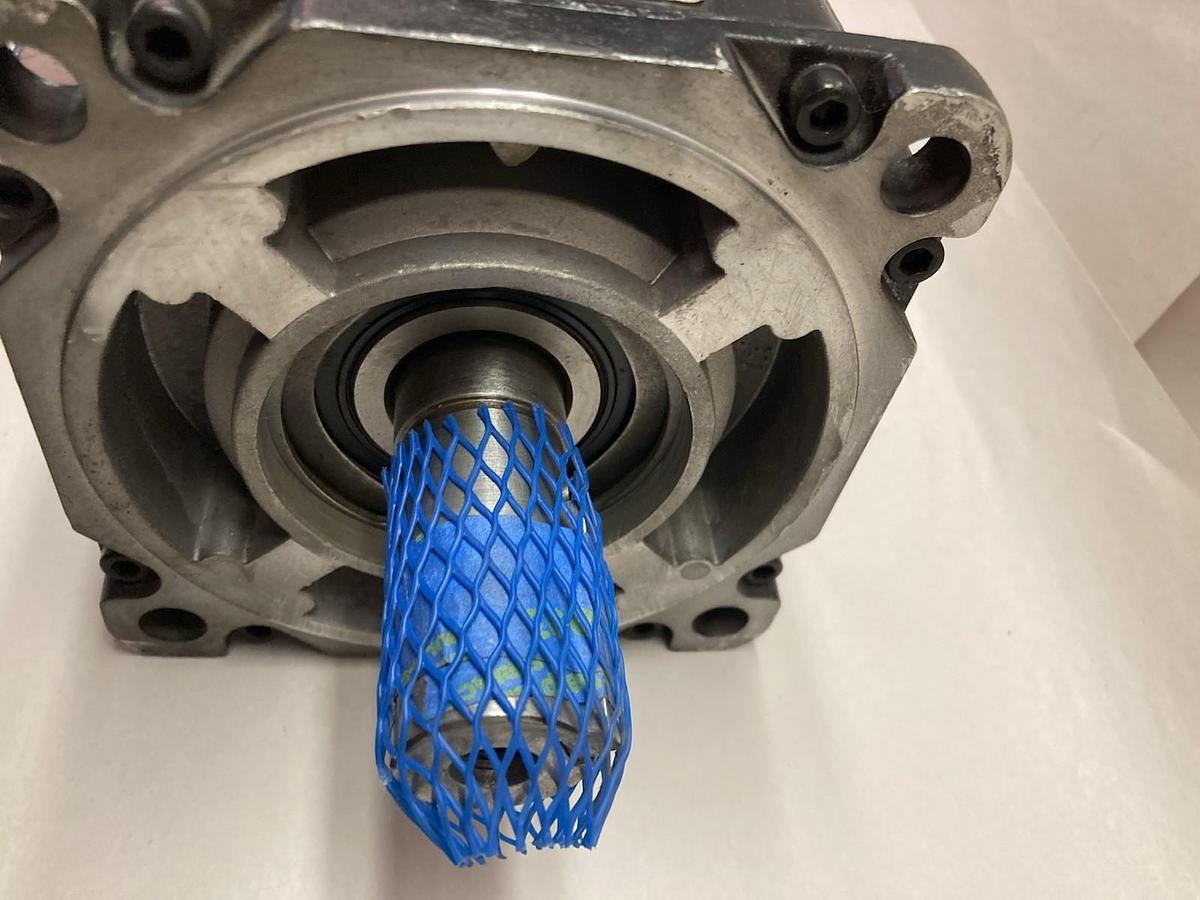 Used Allen-Bradley,MPL-B560F-MJ22AA,Servo Motor