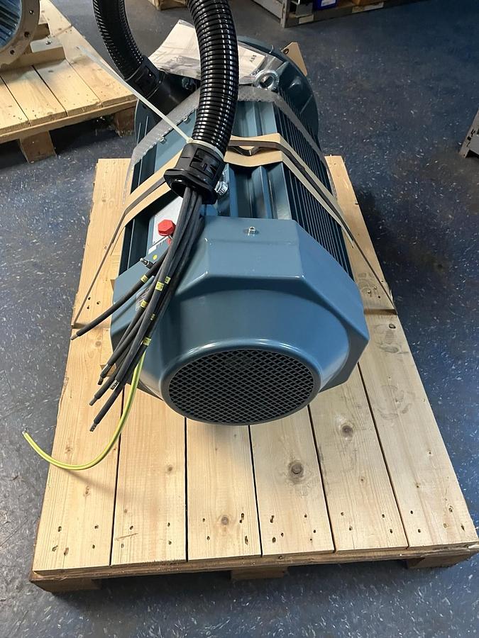 ABB,M3AA200MLE2-3GV1010560113002,MOTOR 75HP 3565RPM 380V 3PH 200MLE55