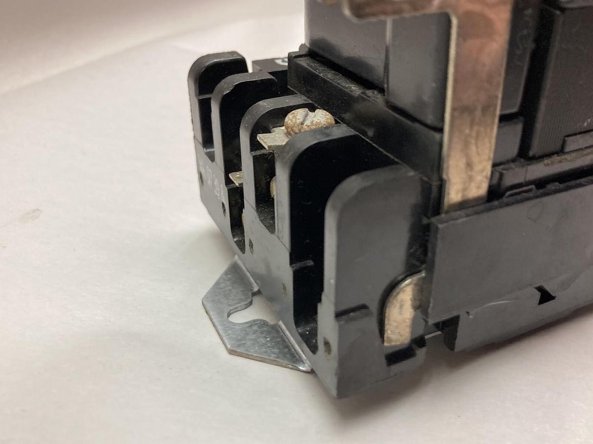 Used General Electric,CR360L312,Contactor Ser A 115-120V 60hz