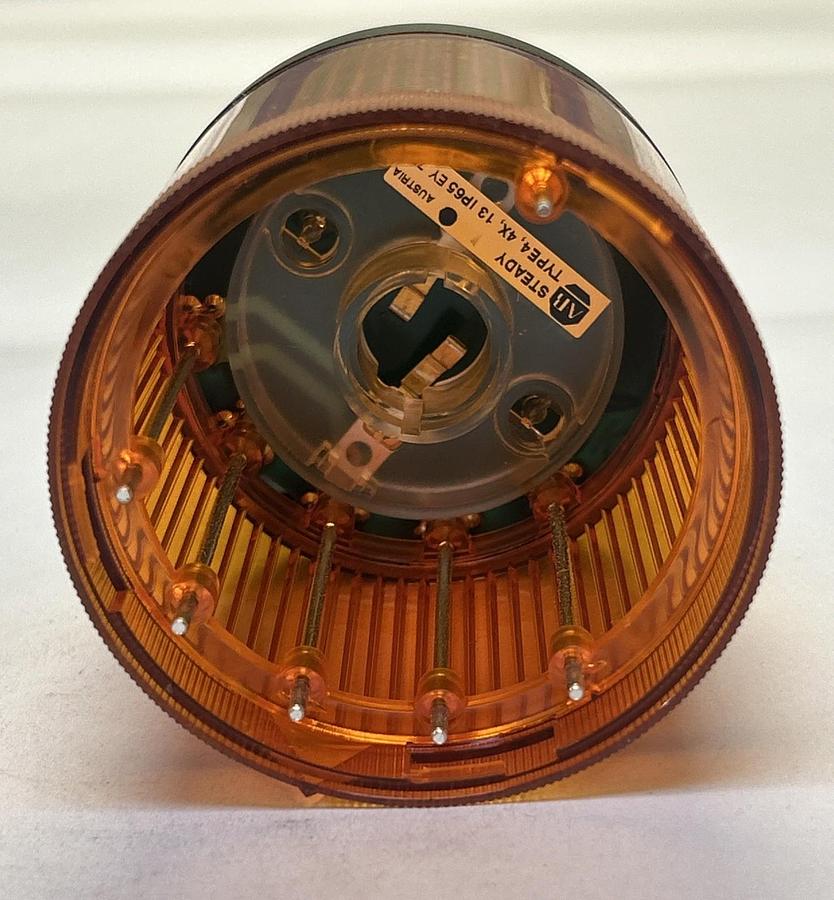 Used ALLEN BRADLEY,855T-B10TL5,AMBER STEADY LED STACK LIGHT NO BULB