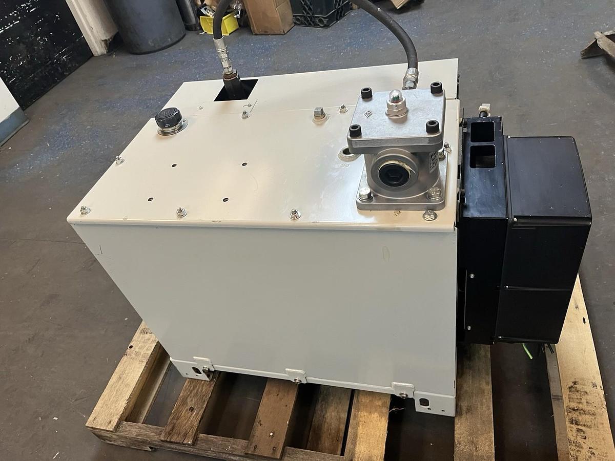 Used DAIKIN,SUT10D8021-30-01,HYDRAULIC POWER PUMP UNIT