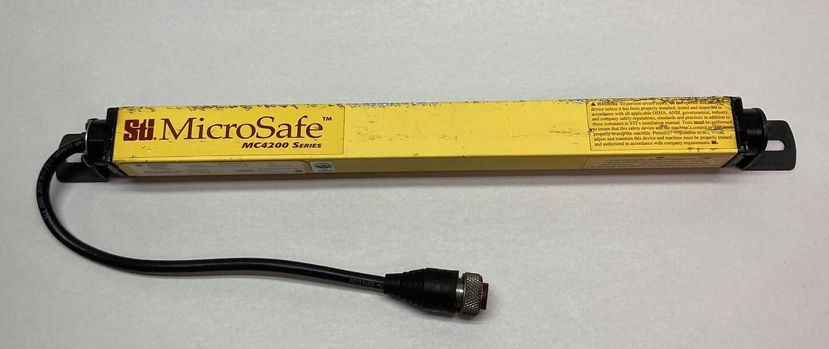 Used STI,MC4224RE,MicroSafe 42733-0240 MC4200 Series Receiver Safety Light Curtain