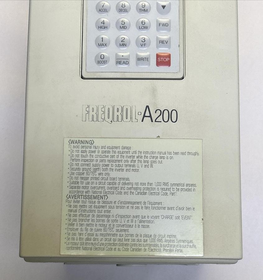 Used MITSUBISHI,FR-A240-0.75K-UL,AC DRIVE 380-460VAC 1HP W/ FR-PU2E-1 PARAMETER UNIT