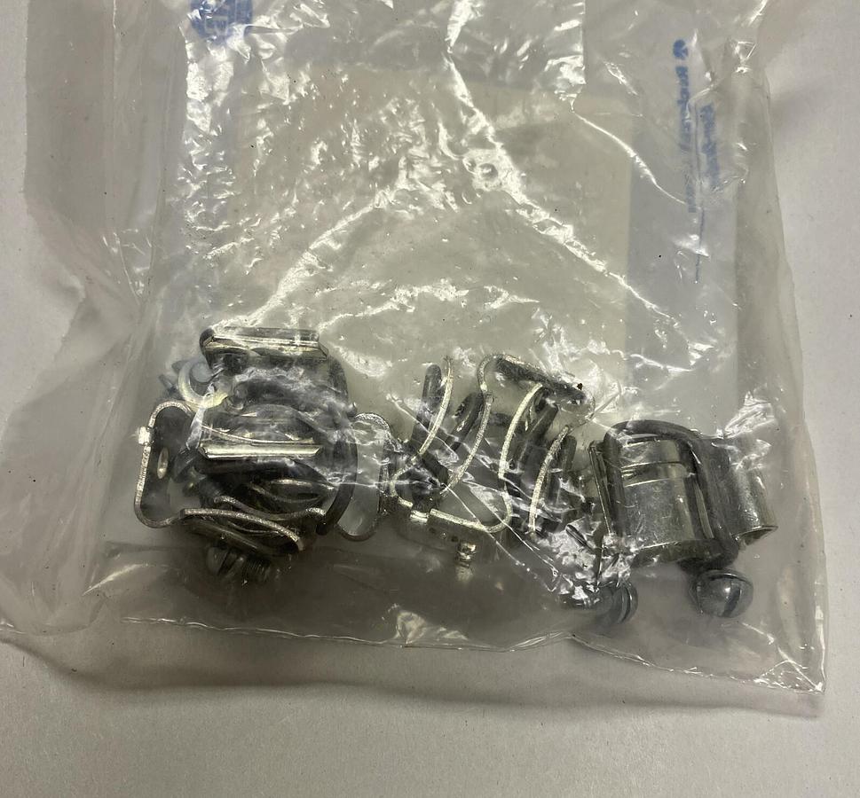 Used ALLEN BRADLEY,1401-N42,SER A FUSE CLIP KIT NEW