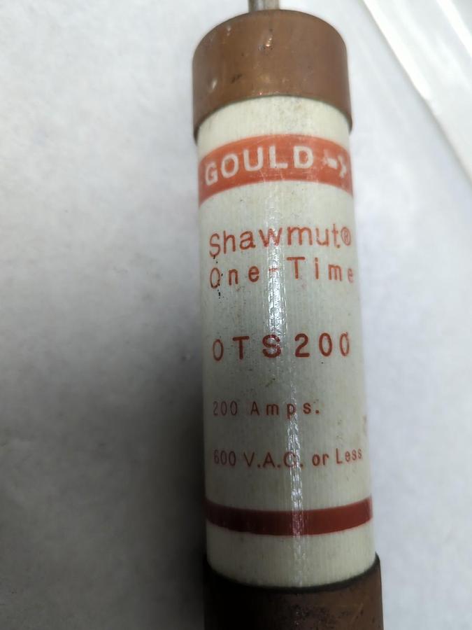 Used GOULD SHAWMUT,OTS200,ONW-TIME 200 AMP FUSE PRE-OWNED