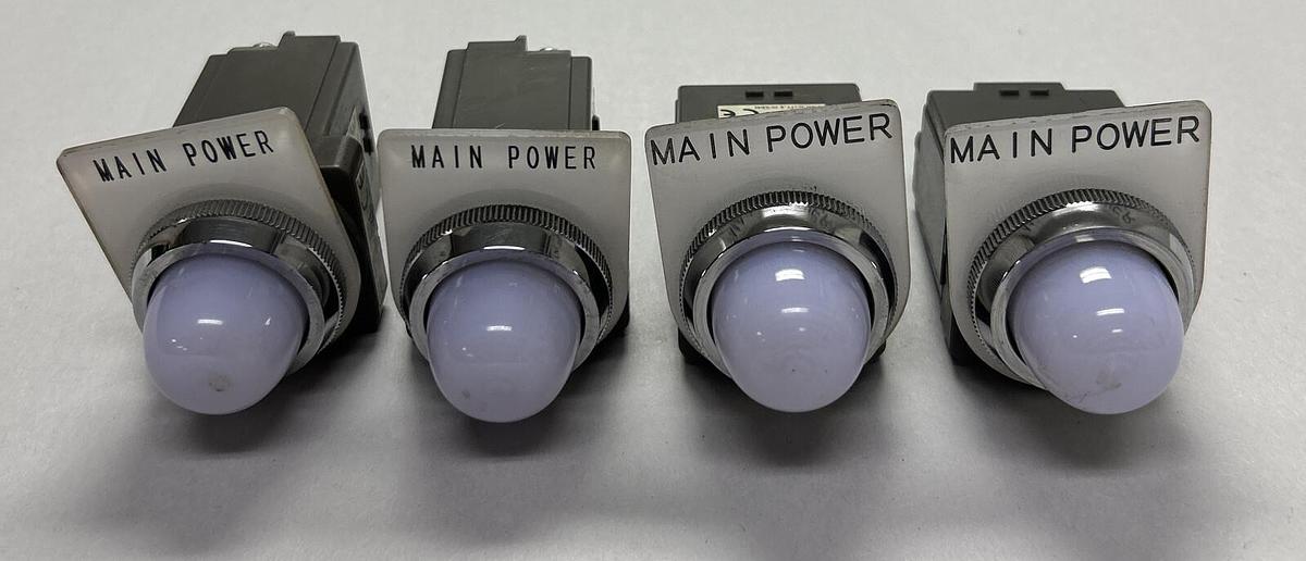 Used IDEC,12-22AWG,INDICATOR LIGHTS LOT OF 4