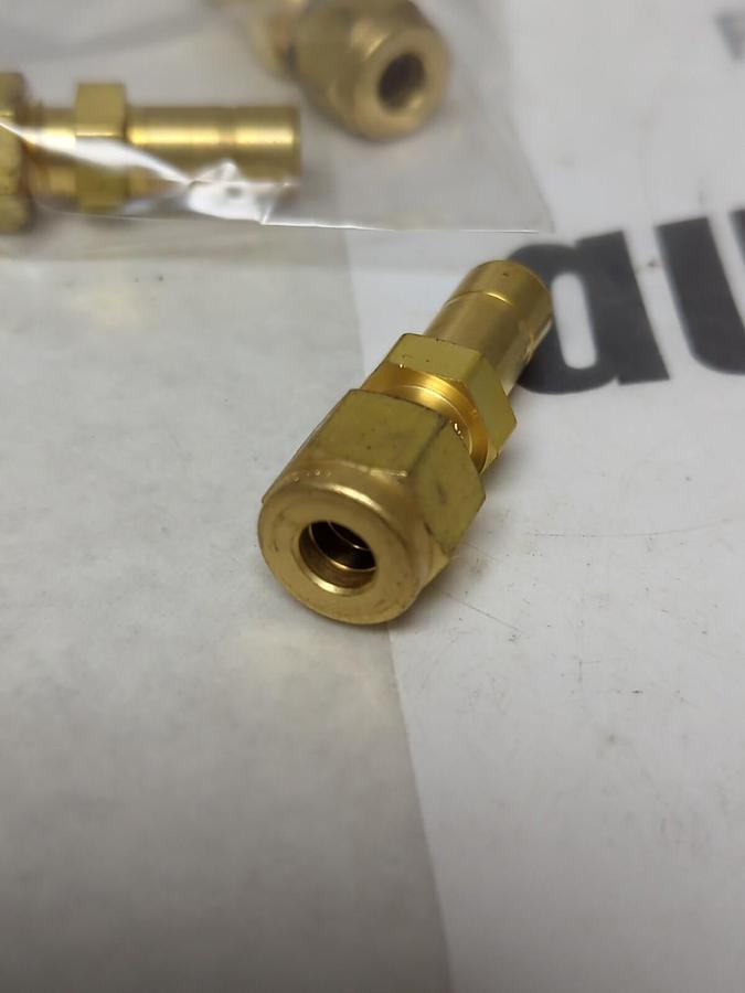 SWAGELOK,B-400-R-6,1/4T X 3/8TA REDUCER LOT OF 3 NOS