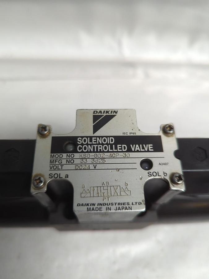 Used DAIKIN,KS0-G0Z-4CP-30,SOLENOID VALVE DC24V PRE-OWNED