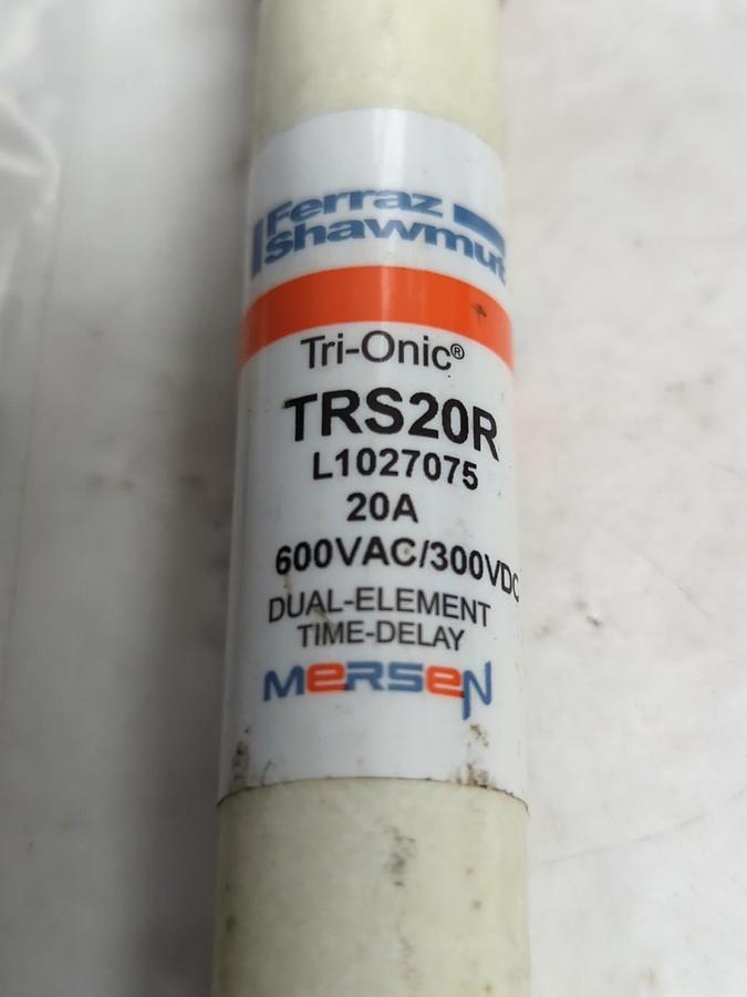 Used FERRAZ SHAWMUT,TRS20R,TRI-ONIC FUSE 20 AMP LOT OF 2 PRE-OWNED